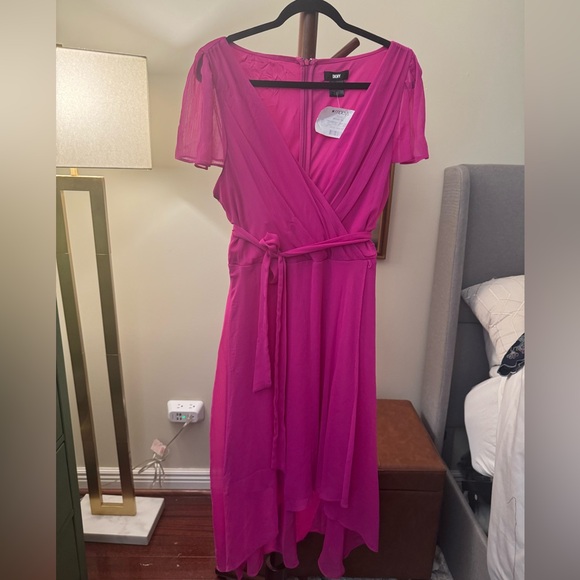 DKNY Women's Pink Wrap Dress NWT - Picture 2 of 5
